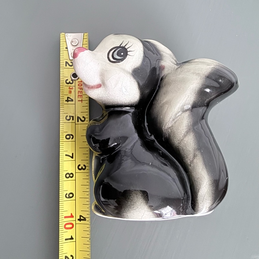 Vintage smiling Skunk with big eyes - Picture 4 of 9